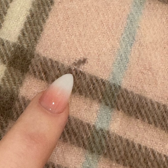 BURBERRY 100% Cashmere Light Pink Plaid Nova Check Scarf - Picture 6 of 7